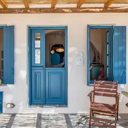 Triantaros Iconic House By Tinosstay