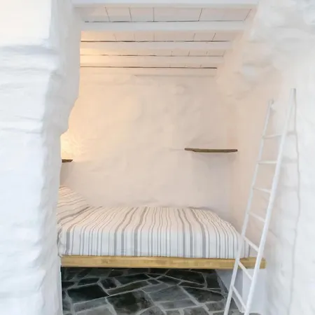 Triantaros Iconic House By Tinosstay Сasa de vacaciones *